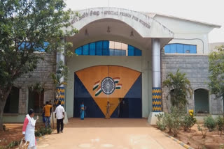 prison guards attack at puzhal Jail