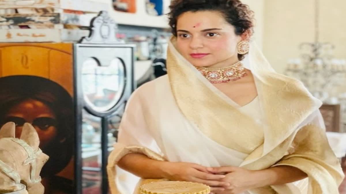 Kangana Ranaut Pitambara Peeth