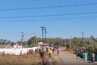 STONE PELTING AT RAMKI PLANT GATE