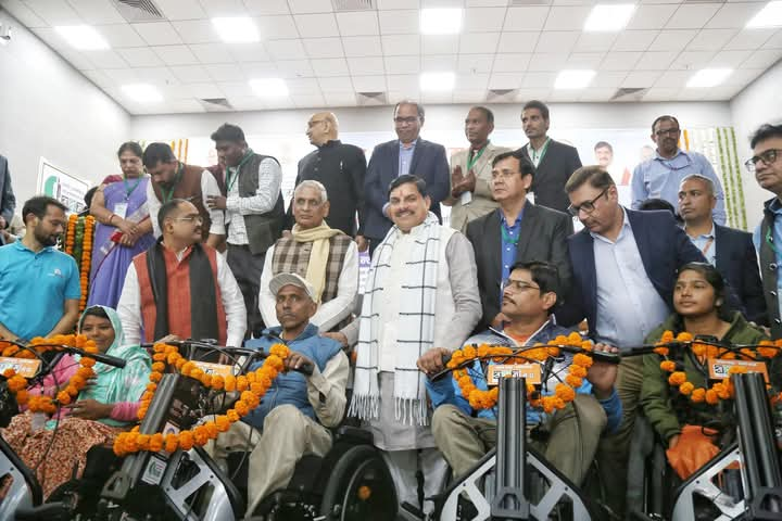 Mohan Yadav provided motorized tricycle to handicapped