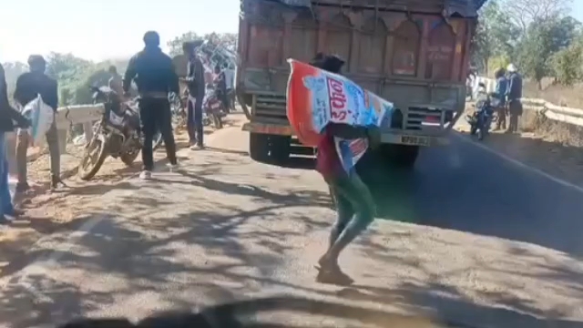 Panna truck accident