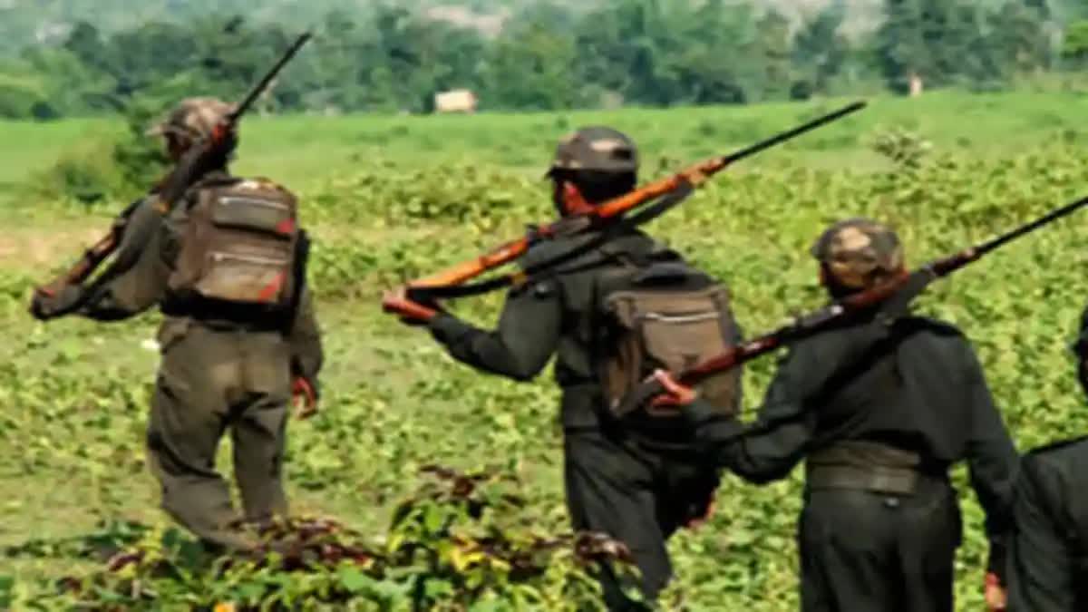 Two female Naxalites killed  Naxalites killed in Tekalgudem  Maoists released photos  ಗುಂಡಿನ ಚಕಮಕಿ  ಇಬ್ಬರು ಮಹಿಳಾ ನಕ್ಸಲರು ಹತ