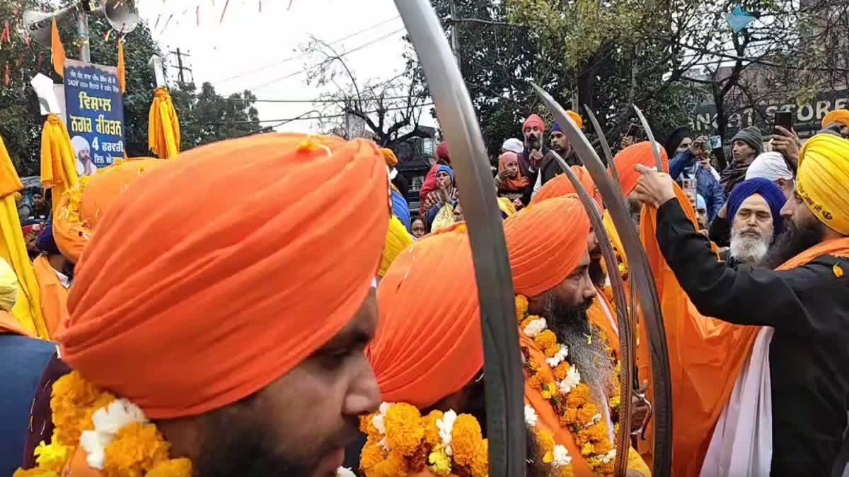 On the occasion of the birth anniversary of Dhan Dhan Baba Deep Singh ji, sangat orgnise large nagar kirtan to village Pahuvind