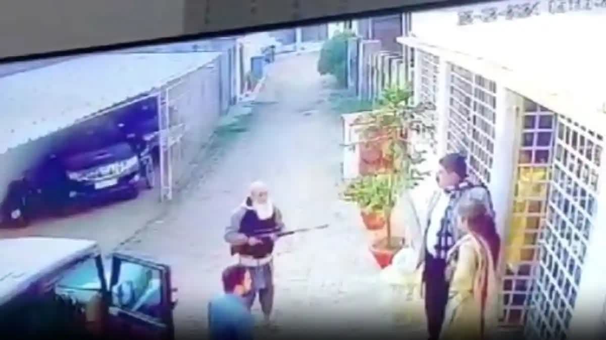 Shoot Dead In Lucknow  triple murder In Lucknow  സ്വത്ത് തർക്ക കൊലപാതകം  3 പേരെ വെടിവെച്ച് കൊന്നു