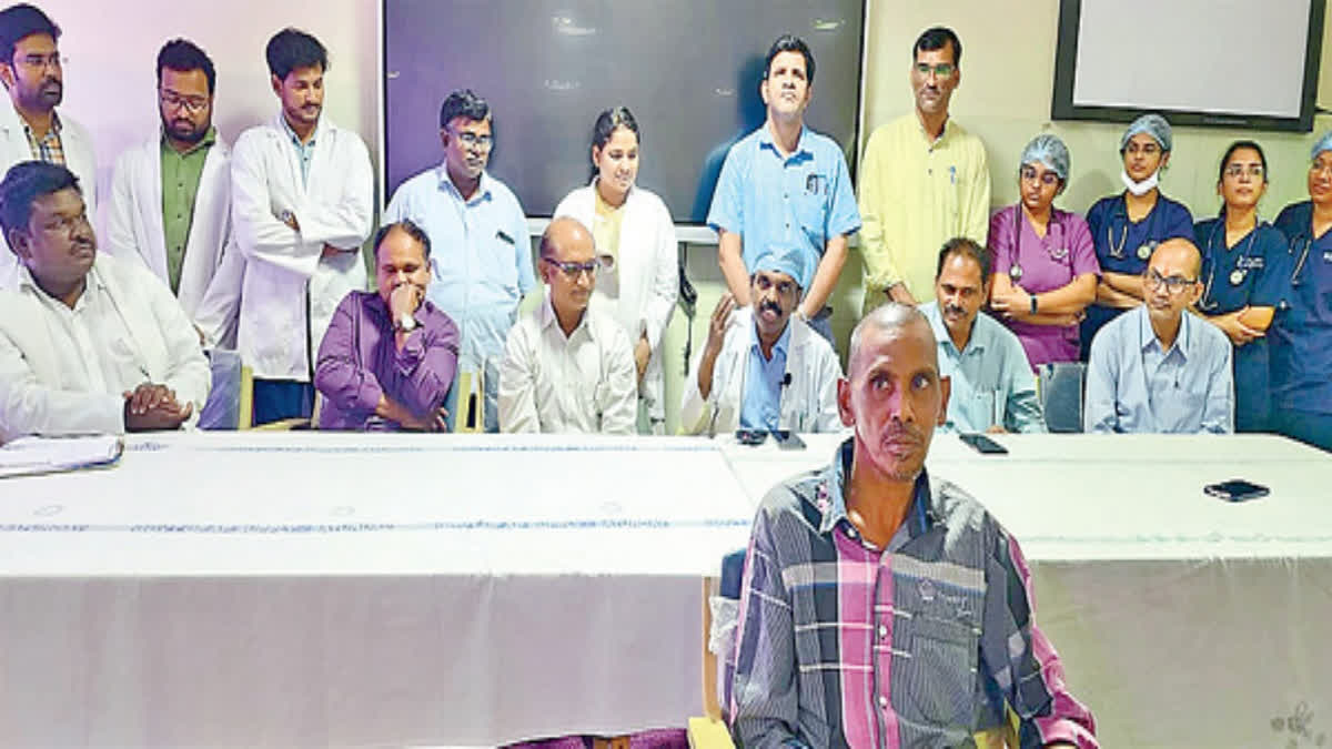 Doctors Perform Brain Surgery While Patient Watches Mahesh Babu's