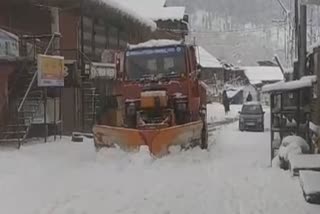 snow-clearance-operation-in-ganderbal