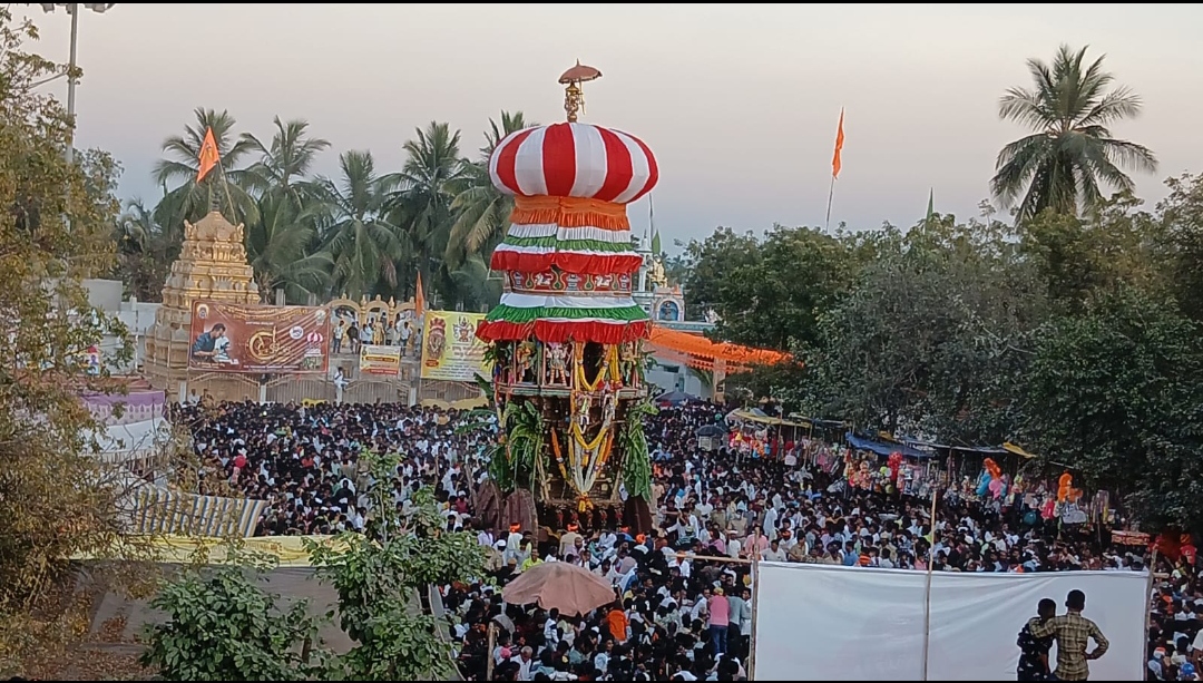 Historical Pampa Virupaksheshwara Swamy fair begins