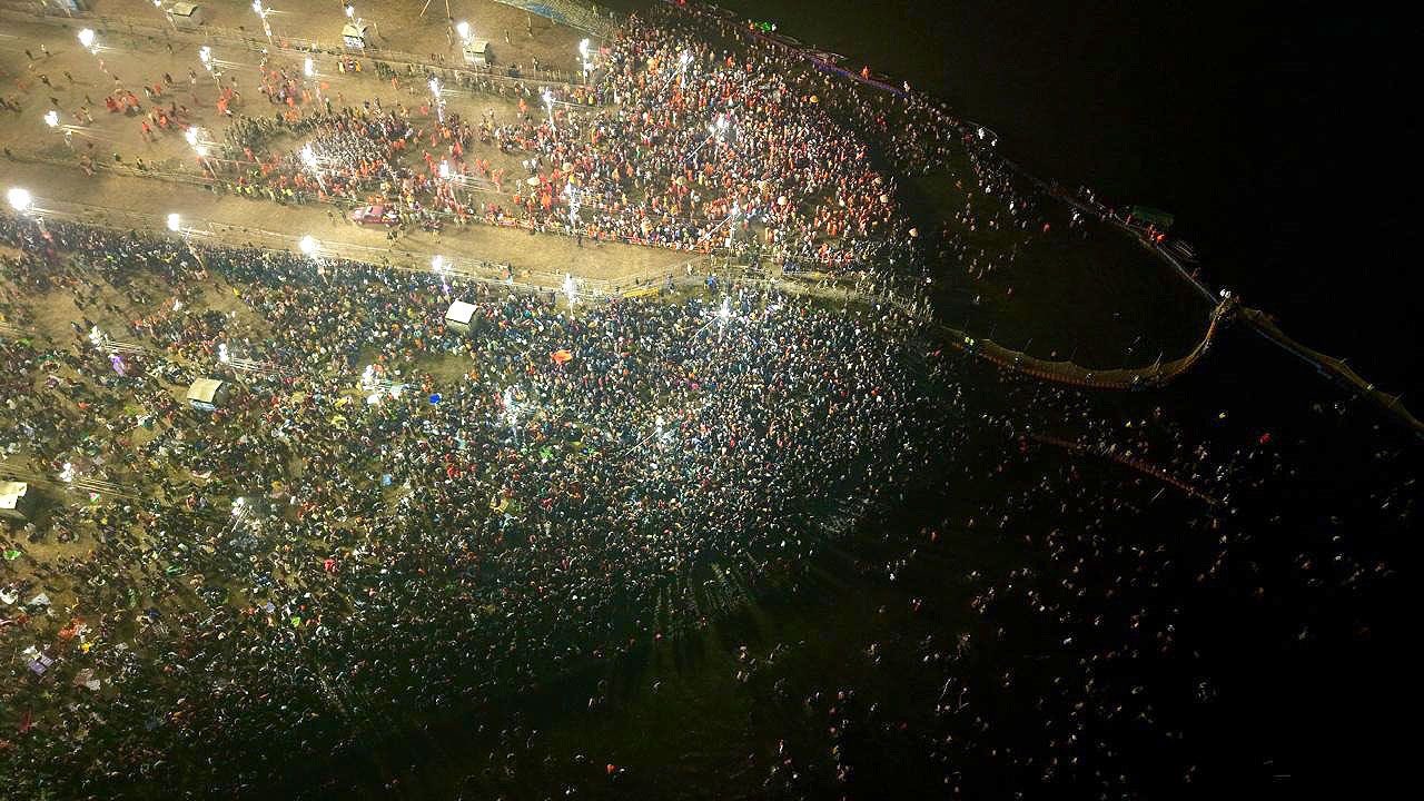 NASA astronaut Don Pettit praises Prayagraj Maha Kumbh lighting UP Energy Minister Arvind Kumar Sharma reaction