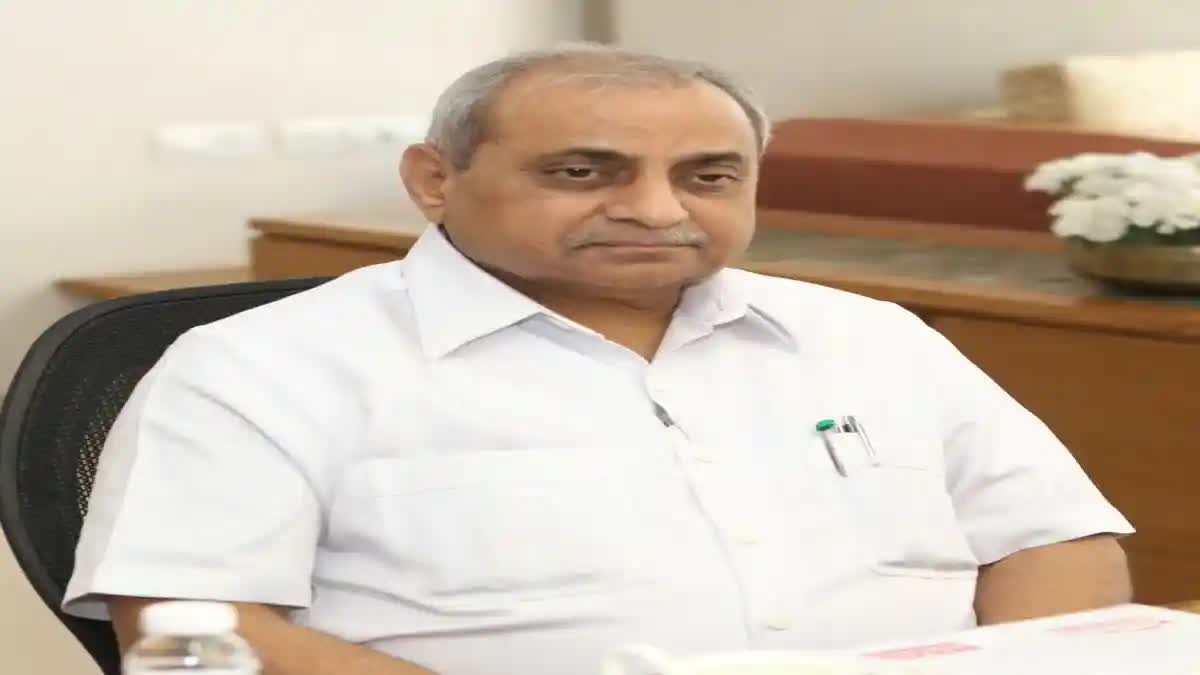 Nitin Patel withdrew his candidature from Mehsana Lok Sabha seat