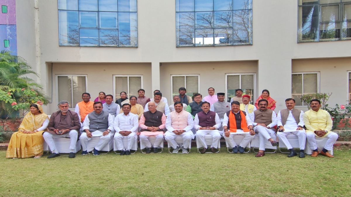 Mp cabinet ayodhya visit today