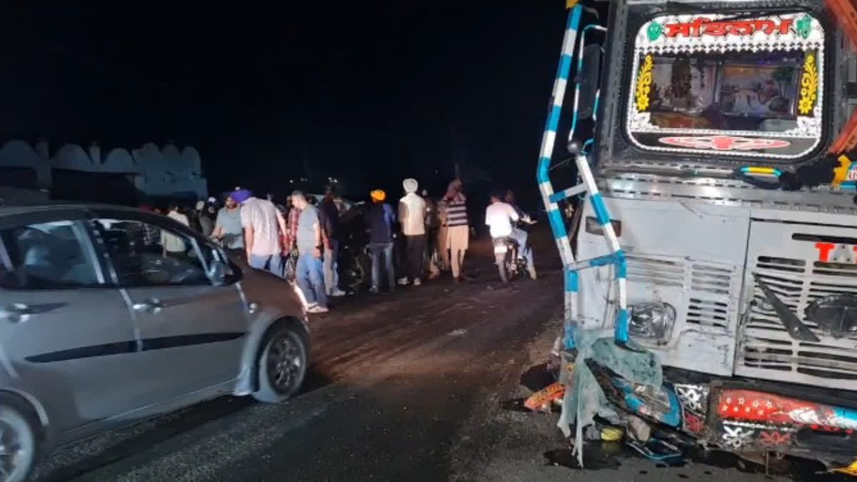 Speeding rage on Amritsar Tarn Taran road, high speed vehicle rammed into parked truck, one died