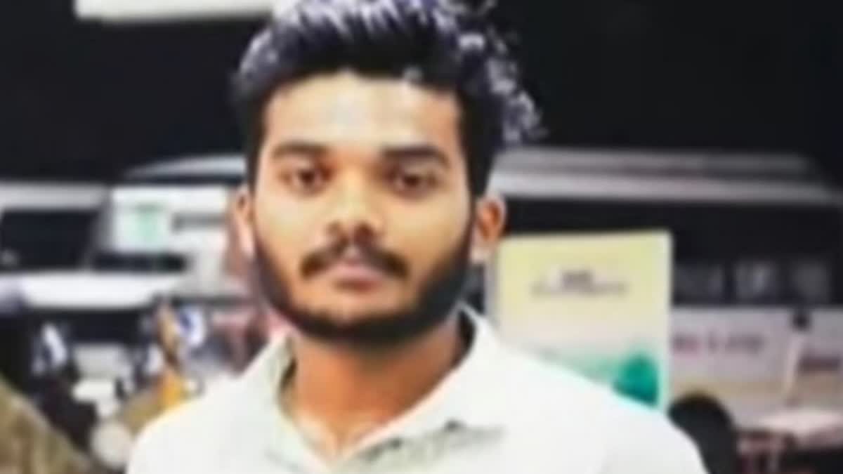 Man commit suicide in Adimali  Adarsh  Adimali  പണിക്കന്‍കുടി സ്വദേശി ആദര്‍ശ്