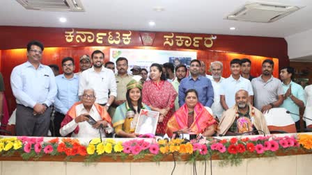 Shreyanka Patil honored by Kalaburgi District Administration