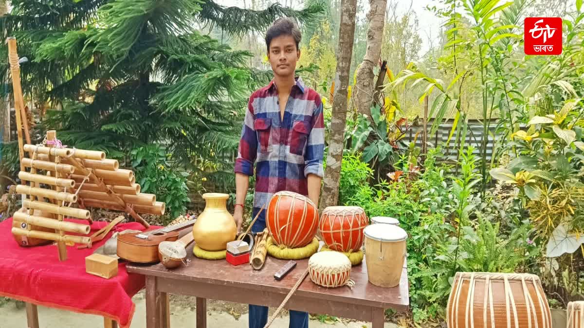 abhinav-duwerah-young-boy-from-golaghat-has-mastered-the-art-of-playing-folk-as-well-as-western-instruments
