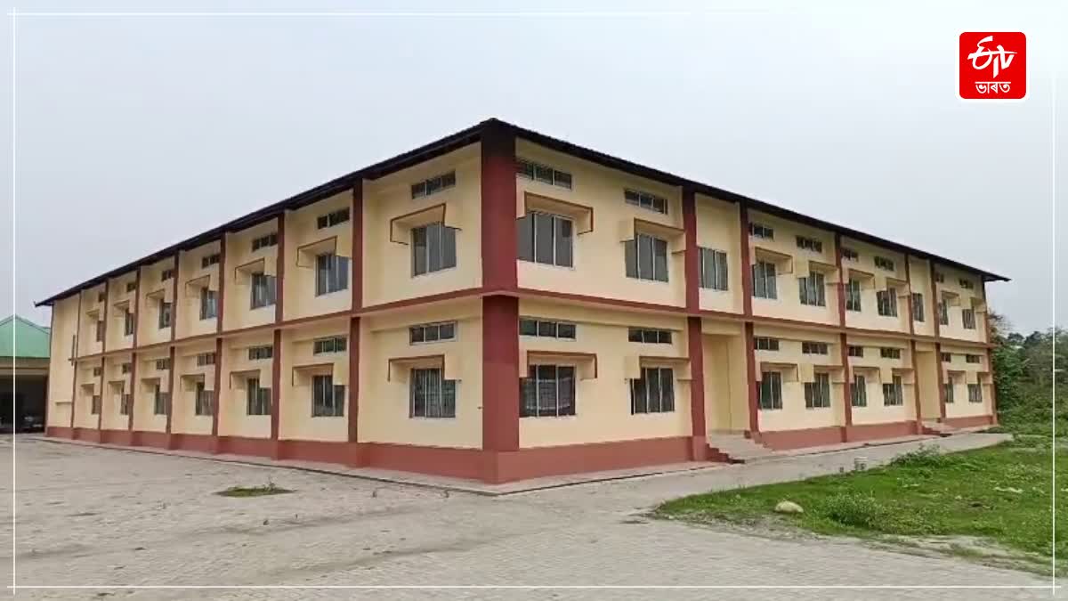 luxurious college buildings