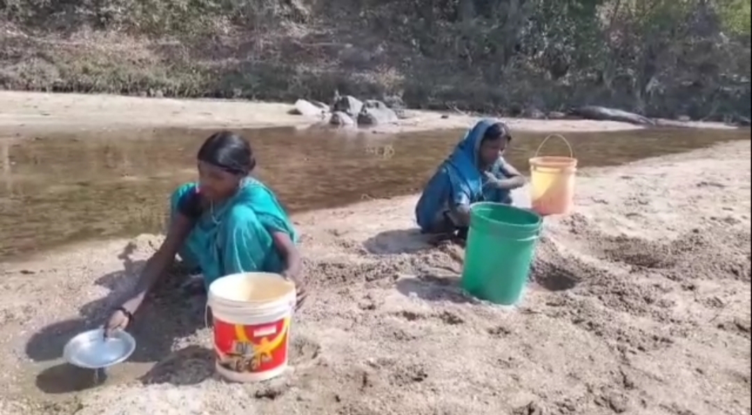 Villagers are struggling for water