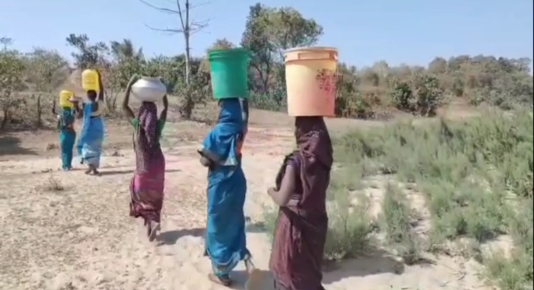 Villagers are struggling for water