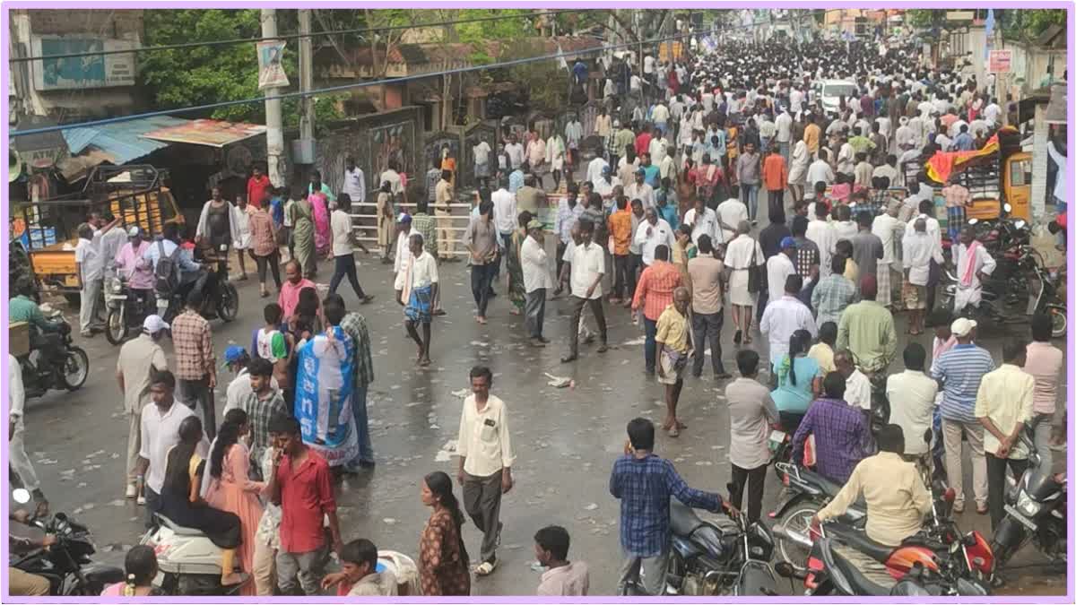 CM Jagan bus yatra