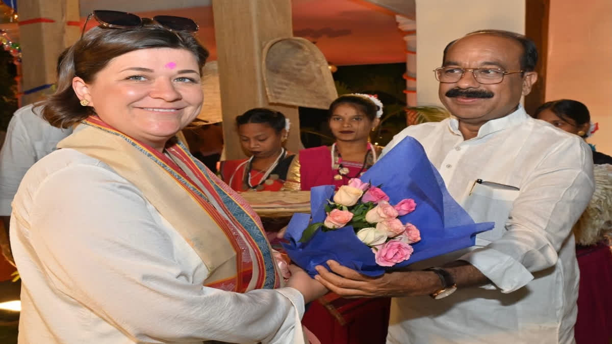 ead of the Department of International Relations of the All-Russian political party United Russia Valeria Gorokhova visited Chhattisgarh from May 2 to 4 as part of the international programme 'Know BJP' organised by the Bharatiya Janata Party.