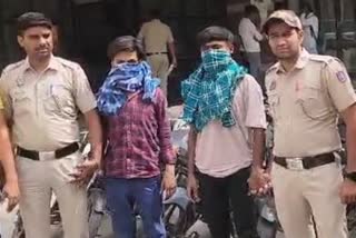 पुलिस ने दो शातिर ऑटो लिफ्टर को किया गिरफ्तार