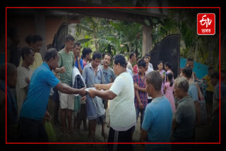 Tense situtation at Patiyapam of Kampur over flood relief distribution