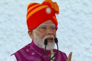 प्रधानमंत्री नरेंद्र मोदी