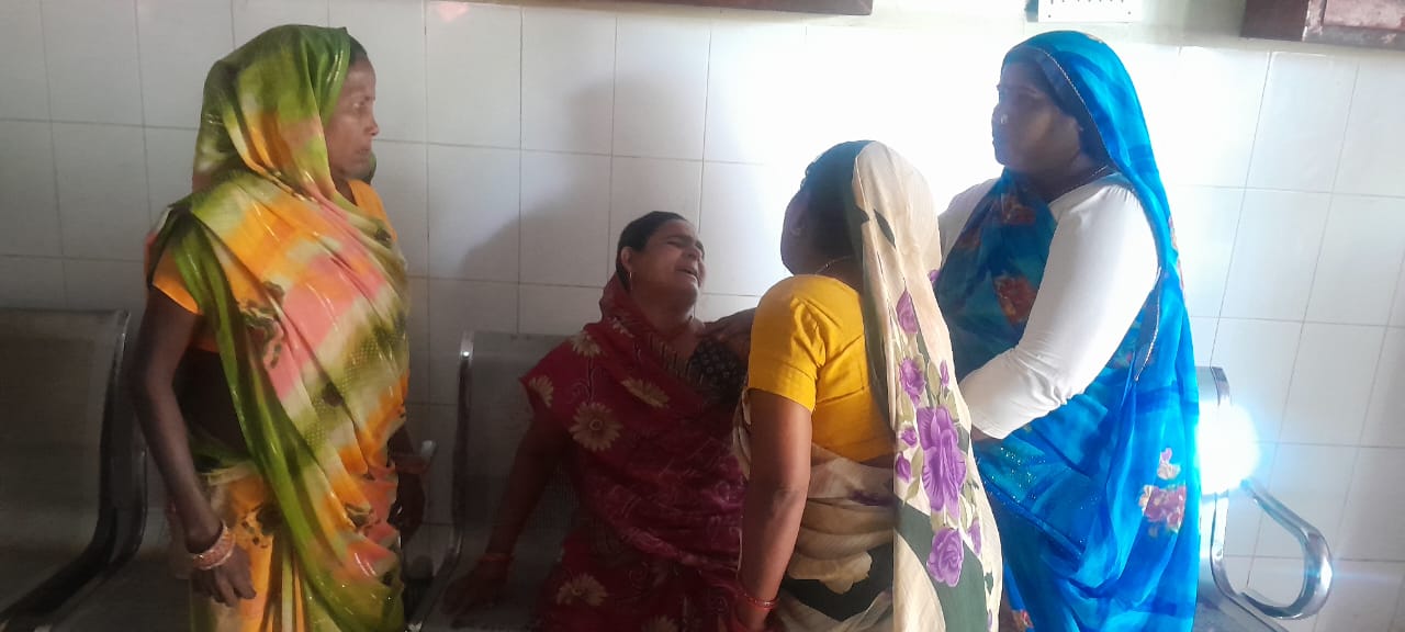 परिजनों का रो-रोकर बुरा हाल.