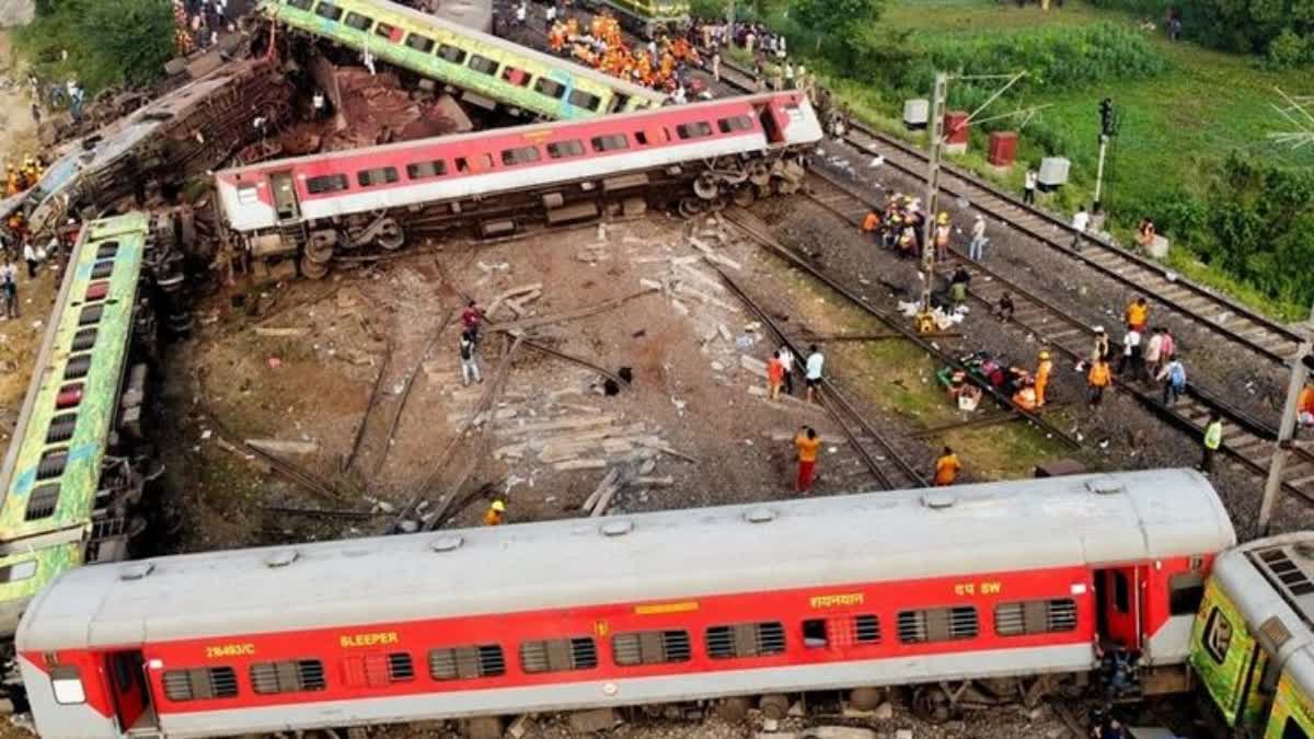 Odisha like train tragedy on Hyd Delhi route