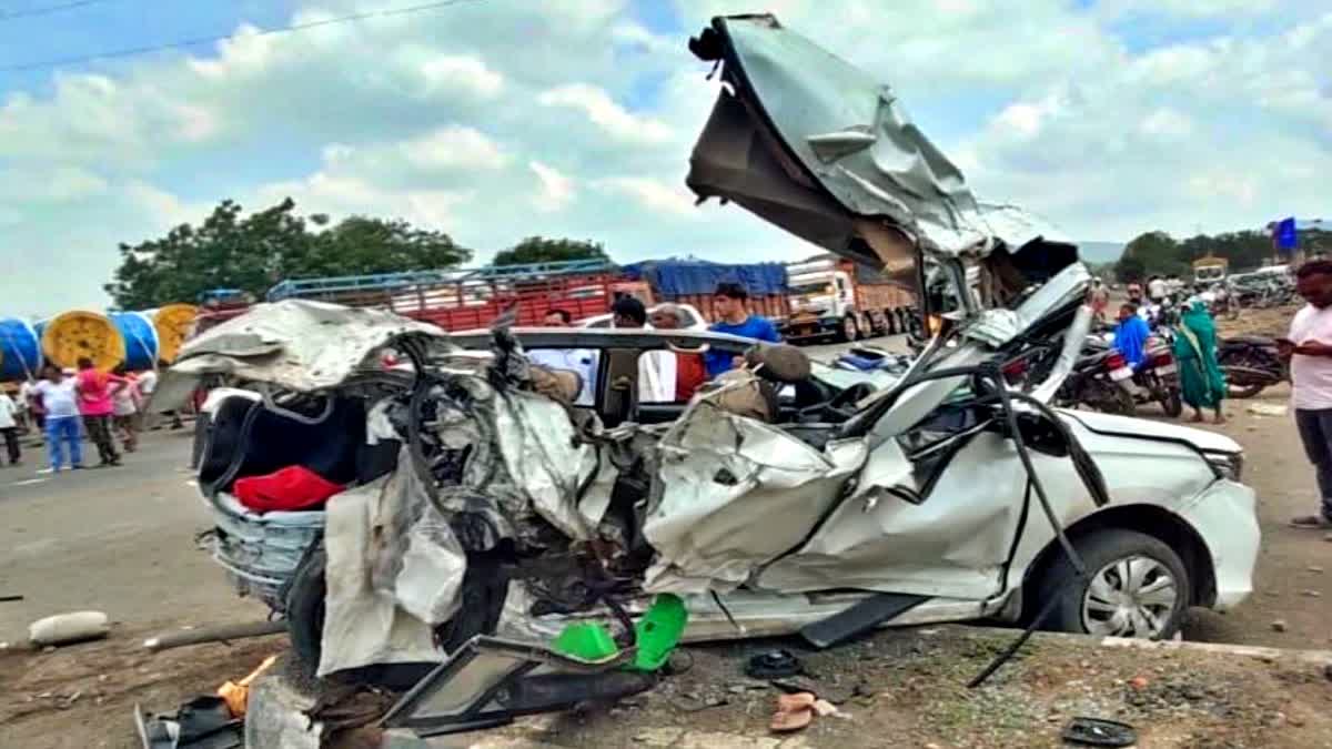 severe road accident in Maharashtra