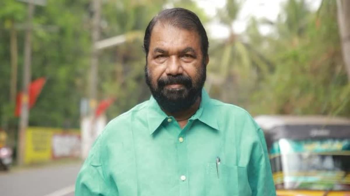 Minister V Sivankutty  മന്ത്രി വി ശിവൻകുട്ടി  വിദ്യാഭ്യാസ മന്ത്രി  മഴ കാരണം സ്‌കൂളുകൾക്ക് അവധി  സ്‌കൂളുകൾ അവധികൾ തലേന്ന് തന്നെ പ്രഖ്യാപിക്കണം  അവധികൾ  മഴ  rain  rain holidays  educational minister