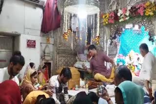 श्री गौरी शंकर मंदिर में उमड़ी श्रद्धालुओं की भीड़