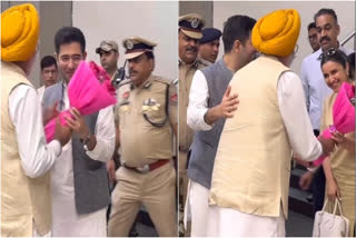 Bollywood actor Parineeti Chopra and her fiance, AAP MP Raghav Chadha shared identical images from their trip to Amritsar a few days ago. Several photos and videos of the couple from their trip were shared on fan pages as well. Now, an unseen video of them from Amritsar airport is doing the rounds on social media, wherein they were seen receiving a warm welcome. Fans were drawn in by Raghav's endearing gesture for Parineeti.