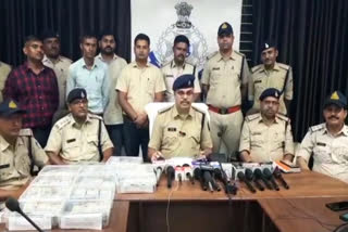 Rewa police revealed theft of 30 lakhs