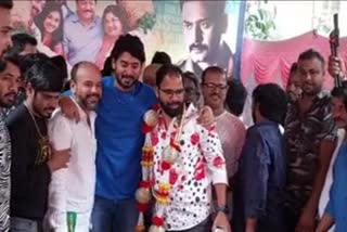 Prajwal Devaraj birthday celebration with fans