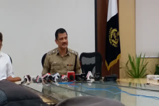 In the wake of panchayat elections in West Bengal, a meeting was convened by DGP Manoj Malaviya with the DGs of Jharkhand and Bihar counterparts at Bhabani Bhawan, the state police headquarters, on Tuesday. The meeting was aimed at preventing miscreants from adjoining states from sneaking into West Bengal during the Panchayat Elections 2023 with the purpose to foment trouble.