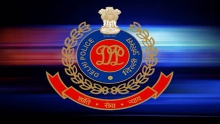 CBI arrested two policemen on bribery charges