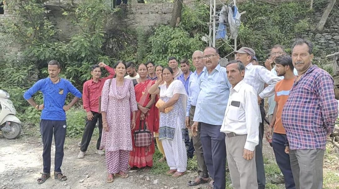 Pauri Villager Protest