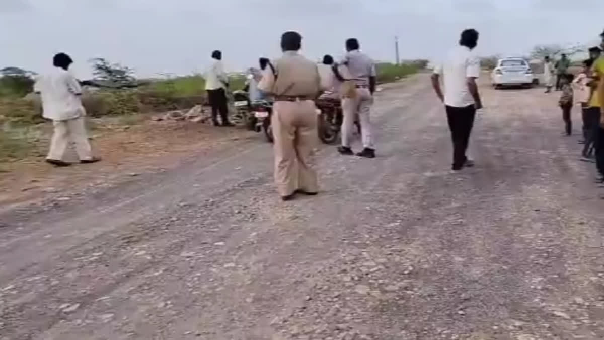 FIGHT BETWEEN TWO PARTIES IN BARMER