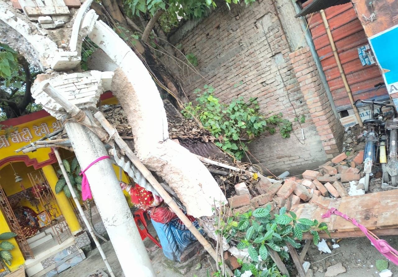 Muzaffarpur Temple wall collapsed