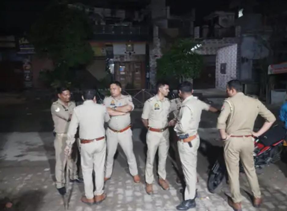 assault on groom commenting in meerut ruckus and vandalism three arrested crime news in hindi