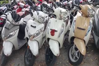gang-selling-vehicles-without-any-documents-in-anantapur