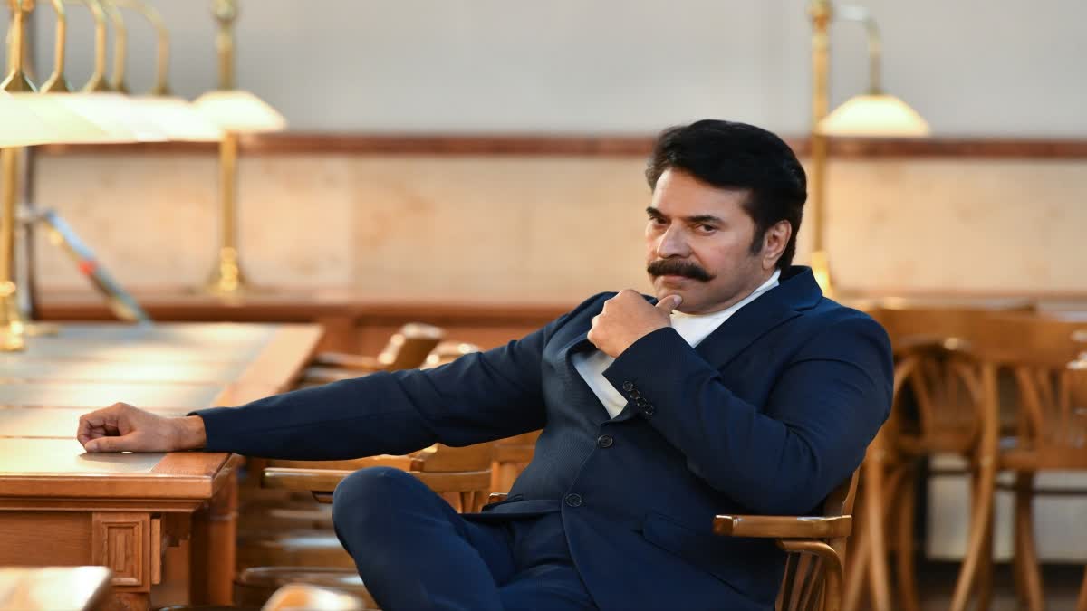 റെട്രോ ലുക്കില്‍ തിളങ്ങി മമ്മൂട്ടി  മമ്മൂട്ടി  Mammootty is observing and absorbing  Mammootty  retro avatar  മെഗാസ്‌റ്റാര്‍ മമ്മൂട്ടി