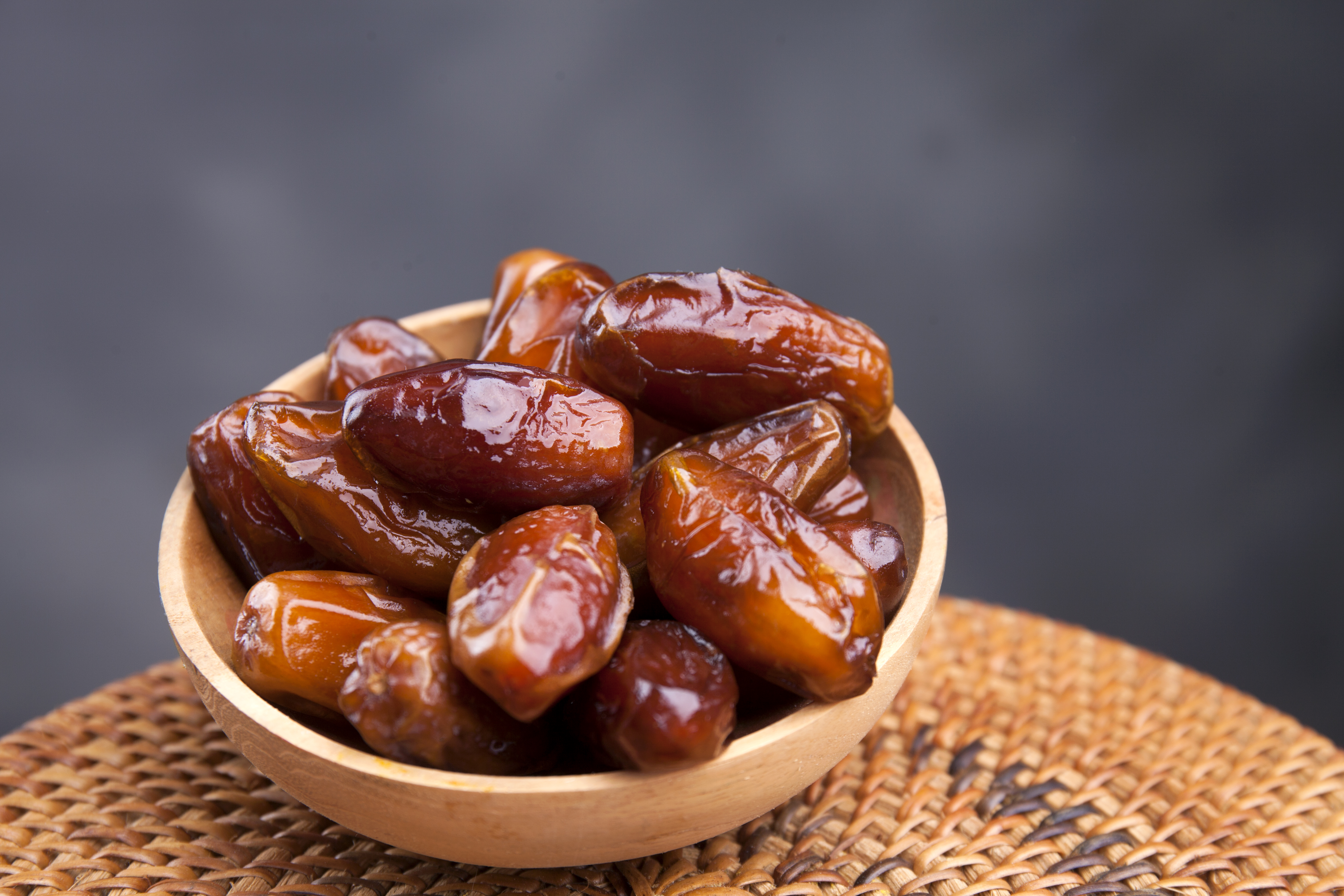 Benefits of eating dates daily in the morning