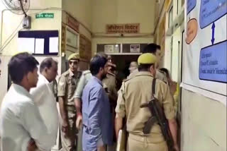 sub inspector was shot dead  inspector was shot dead by unidentified assailants  sub inspector was shot dead in Firozabad  ಸಬ್​ ಇನ್​ಸ್ಪೆಕ್ಟರ್​ರನ್ನು ಗುಂಡಿಕ್ಕಿ ಕೊಲೆ  ಗುಂಡಿಕ್ಕಿ ಕೊಲೆ ಮಾಡಿದ ಅಪರಿಚಿತ ದುಷ್ಕರ್ಮಿಗಳು  ಪೊಲೀಸ್​ ಅಧಿಕಾರಿಯ ಬರ್ಬರ ಕೊಲೆ  ದುಷ್ಕರ್ಮಿಗಳು ಸಬ್ ಇನ್ಸ್‌ಪೆಕ್ಟರ್​ನನ್ನು ಗುಂಡಿಕ್ಕಿ