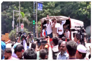 Congress leaders tried to besiege the assembly