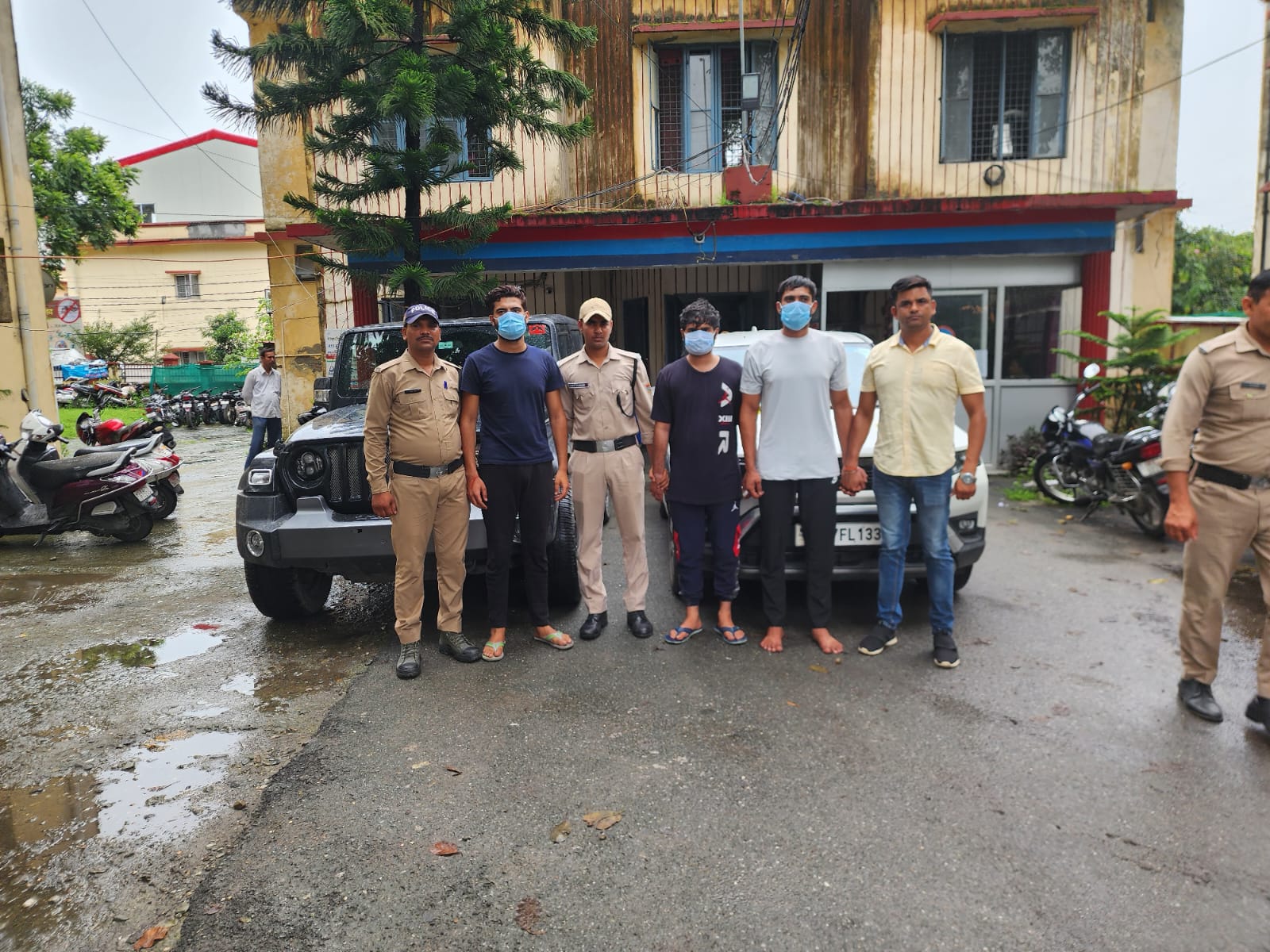 Dehradun Petrol Pump Fight