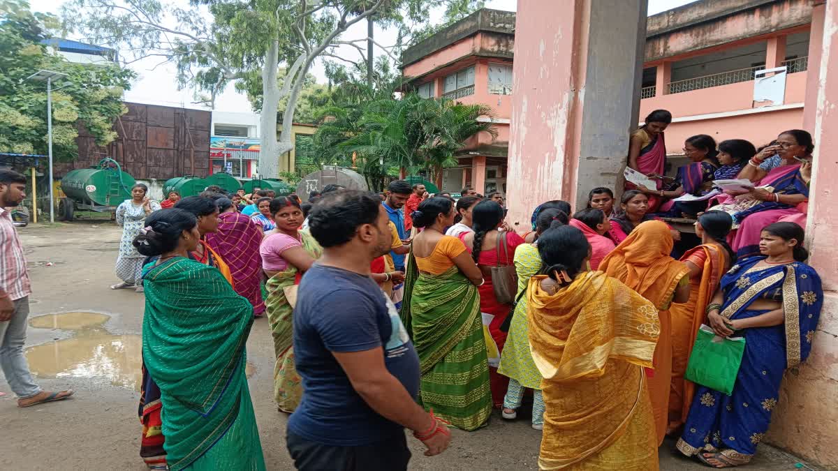 Mukhyamantri Maiya Samman Yojana website not open even on second day in Deoghar