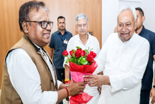 Senior Bihar Congress leader Ashok Kumar meets Bihar Chief Minister Nitish Kumar after joining Janata Dal (United), in Patna on Sunday, August 3, 2025.