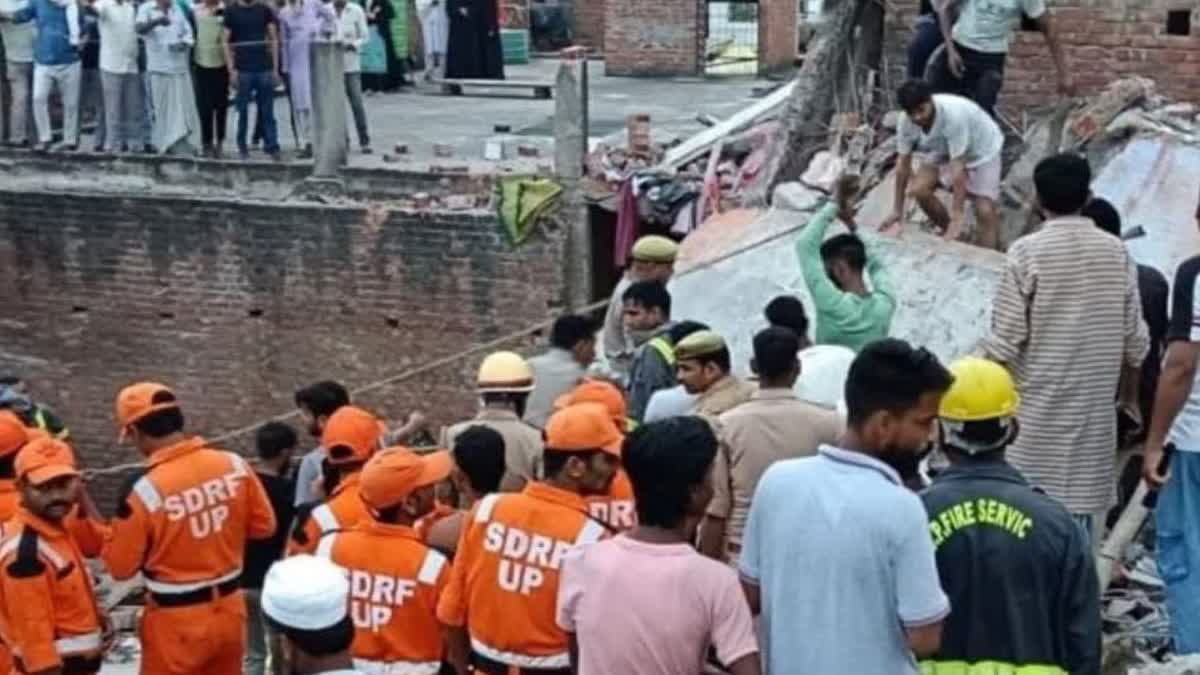 2died in uttar pradesh barabanki 3 storey building collapse