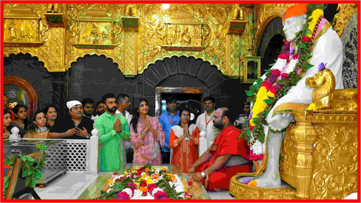 Shilpa Shetty Sai Baba Darshan